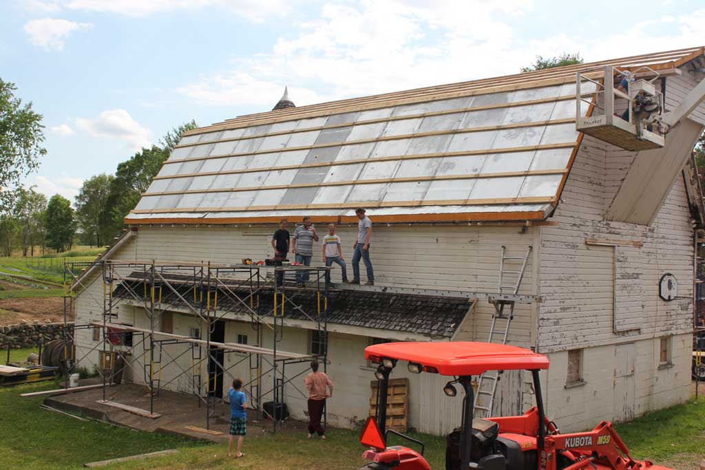Fixing the barn roof