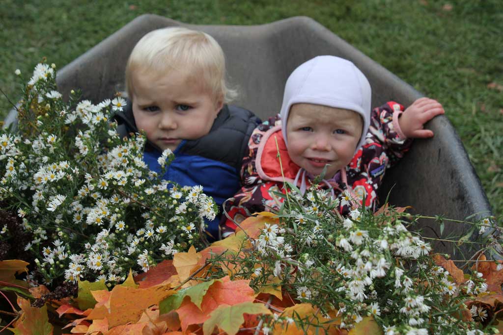 Children and flowers